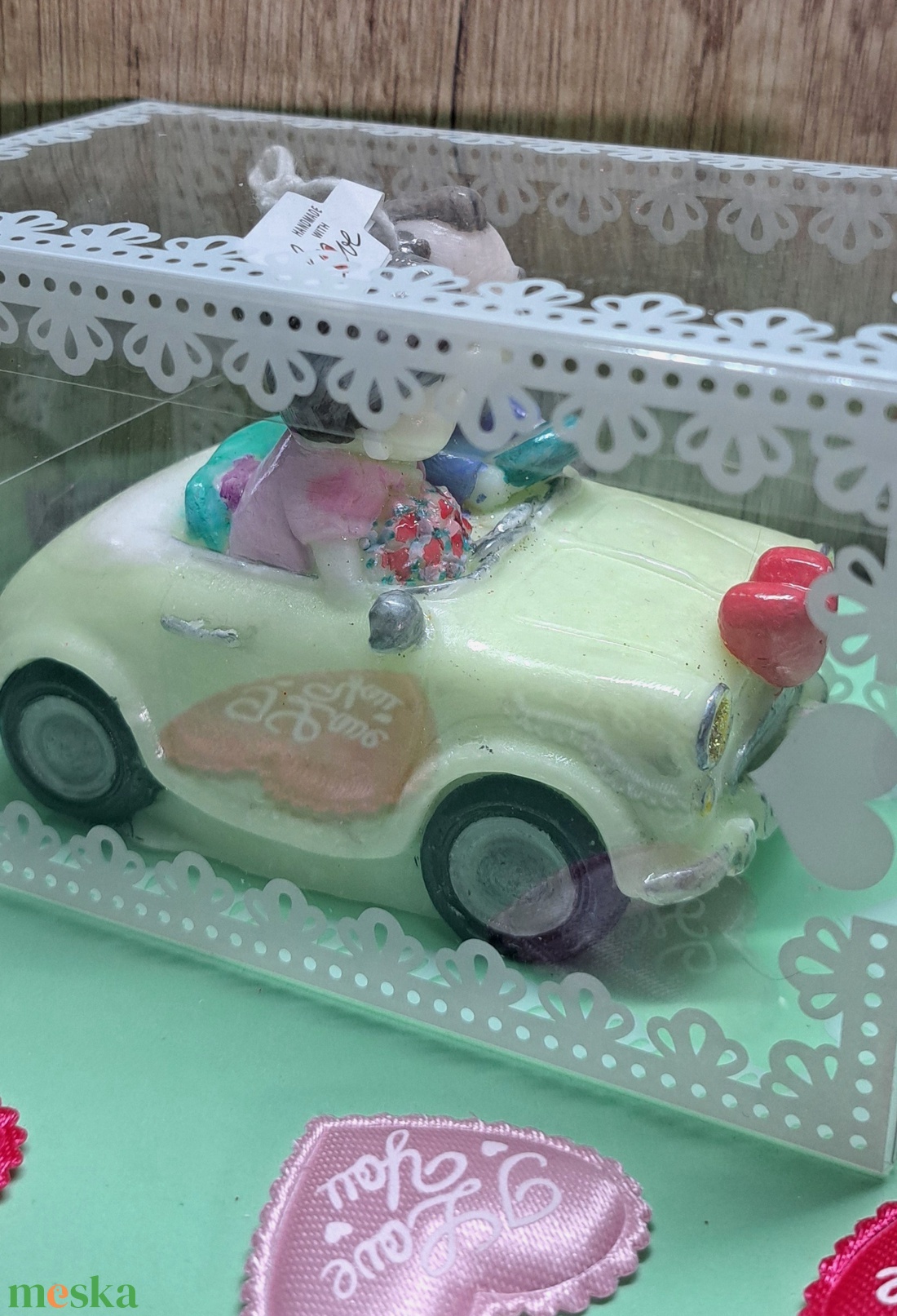 Kézzel készült romantikus gyertya � Szerelmes pár autóban - otthon & életmód - gyertya, illat, aroma - gyertya - Meska.hu