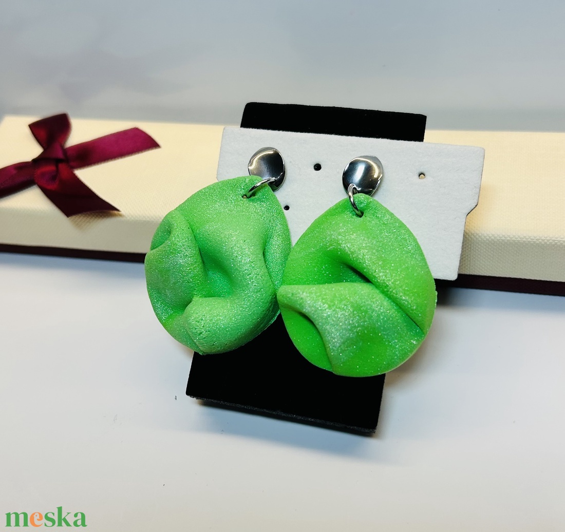 Gyűrödt polymer Clay fülbevaló! - ékszer - fülbevaló - lógó csepp fülbevaló - Meska.hu Gyűrödt polymer Clay fülbevaló! - ékszer - fülbevaló - lógó csepp fülbevaló - Meska.hu