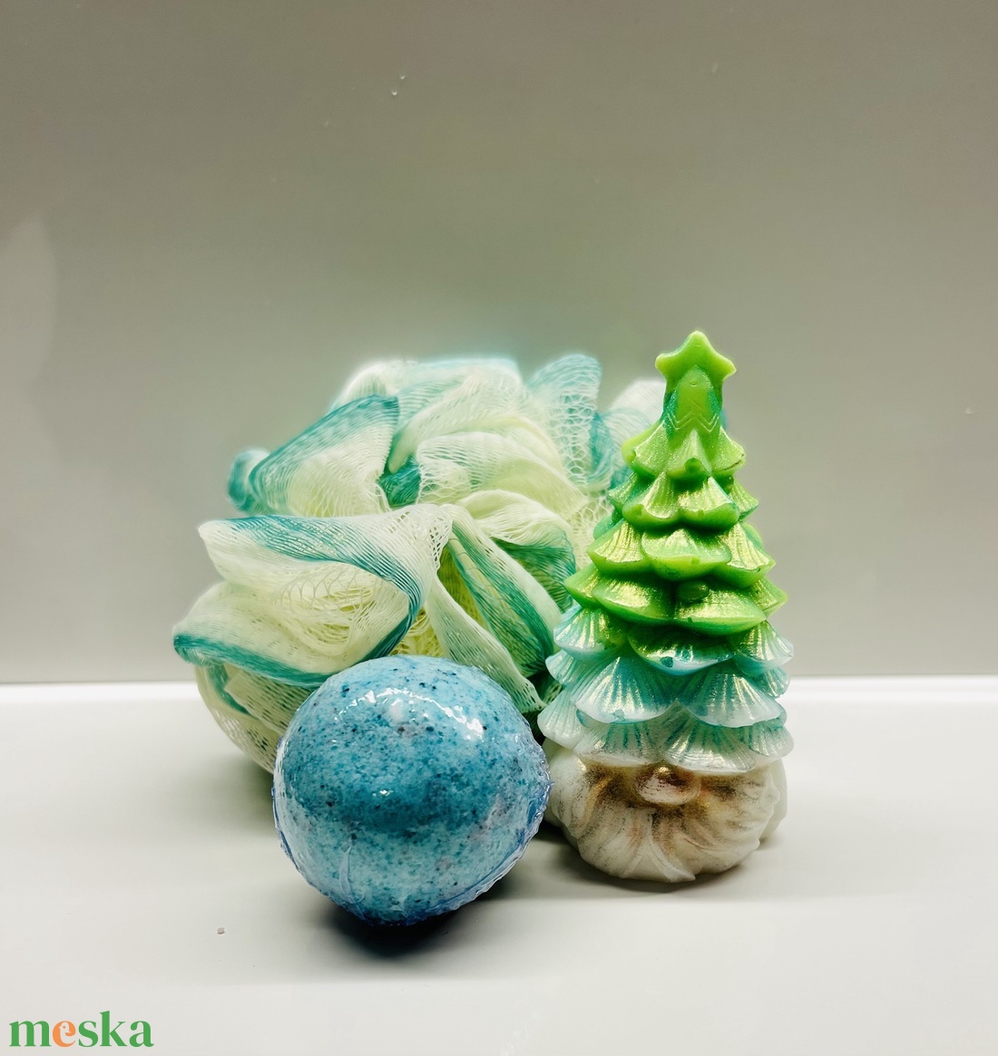 Karácsonyi én idő (me time) ajándék box illatos fürdőbombával és shea vajas szappannal ! - szépségápolás - szappan & fürdés - kézműves szappan - Meska.hu Karácsonyi én idő (me time) ajándék box illatos fürdőbombával és shea vajas szappannal ! - szépségápolás - szappan & fürdés - kézműves szappan - Meska.hu