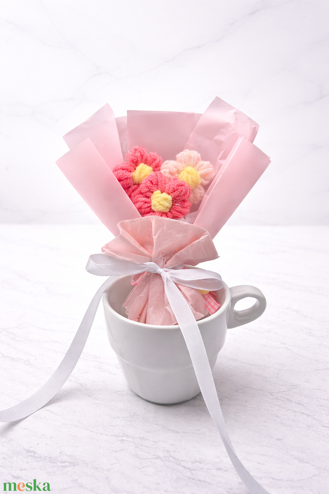 Mini fonalvirág csokor, kézzel készült örökcsokor, pasztell ajándék gyerekeknek - otthon & életmód - virágdekoráció - virágok - virágcsokor - Meska.hu