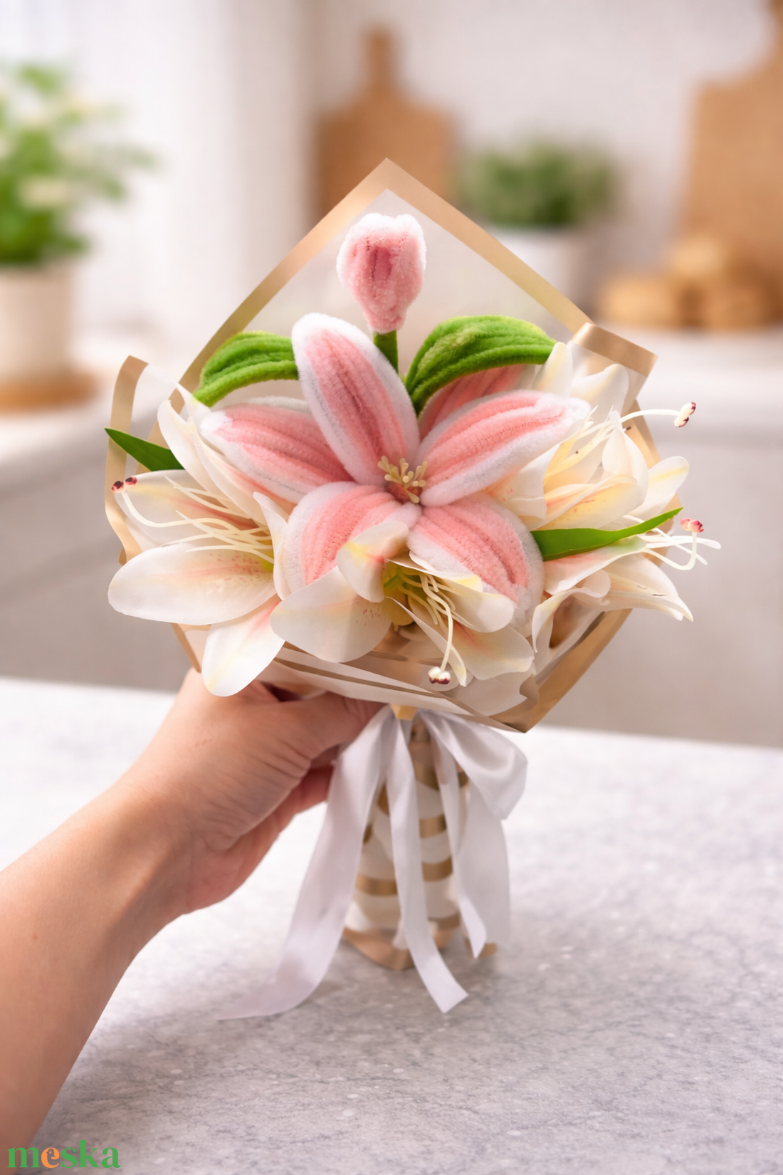 Zsenília virágos liliom csokor - kézműves örök csokor, ajándék  - otthon & életmód - virágdekoráció - virágok - virágcsokor - Meska.hu