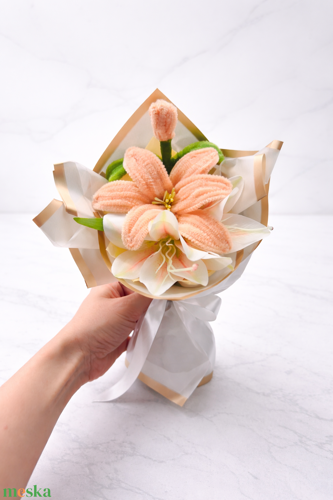 Zsenília virágos liliom csokor - kézműves örök csokor, ajándék  - otthon & életmód - virágdekoráció - virágok - virágcsokor - Meska.hu