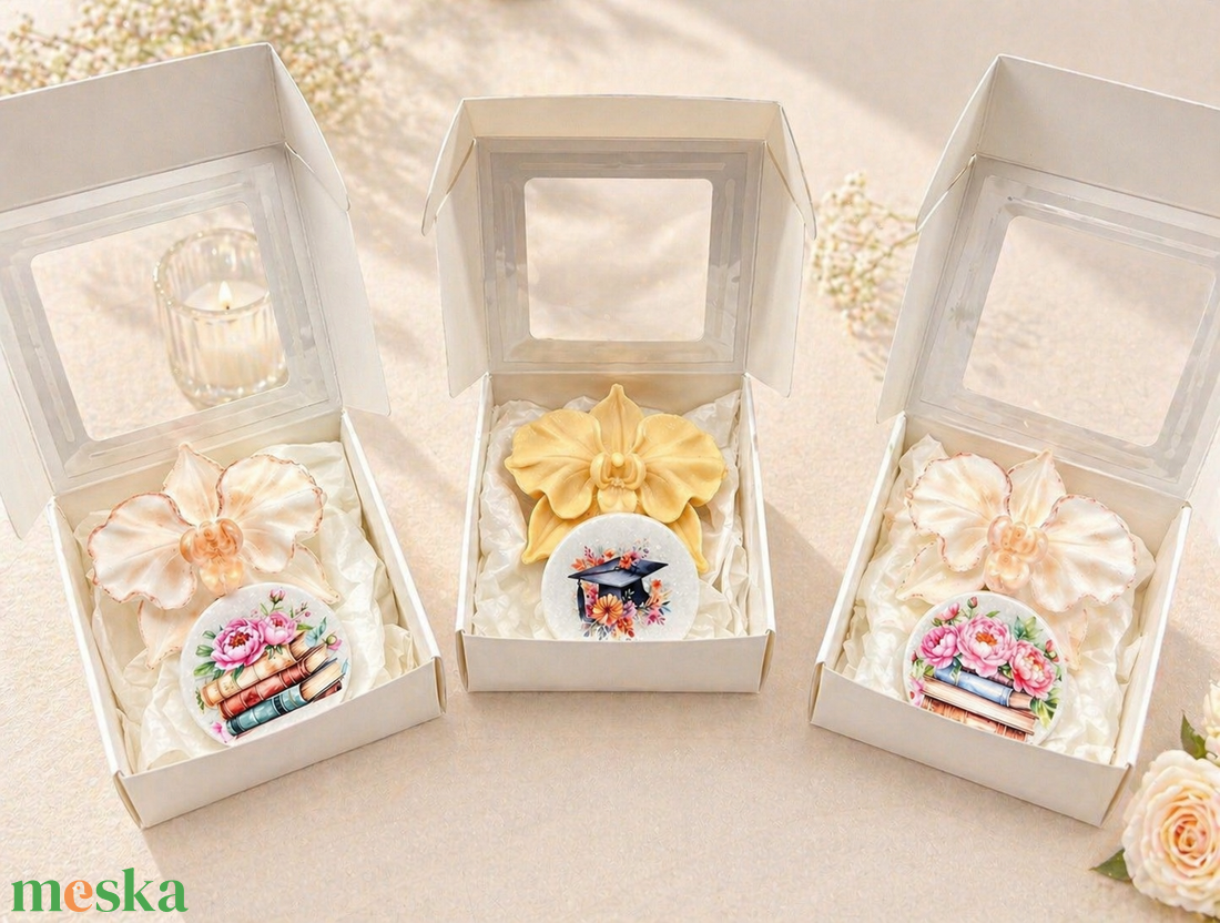 Pedagógusnapi ajándék � orchidea illatú szappan díszdobozban, könyves vagy ballagós hűtőmágnessel - szépségápolás - szappan & fürdés - kézműves szappan - Meska.hu