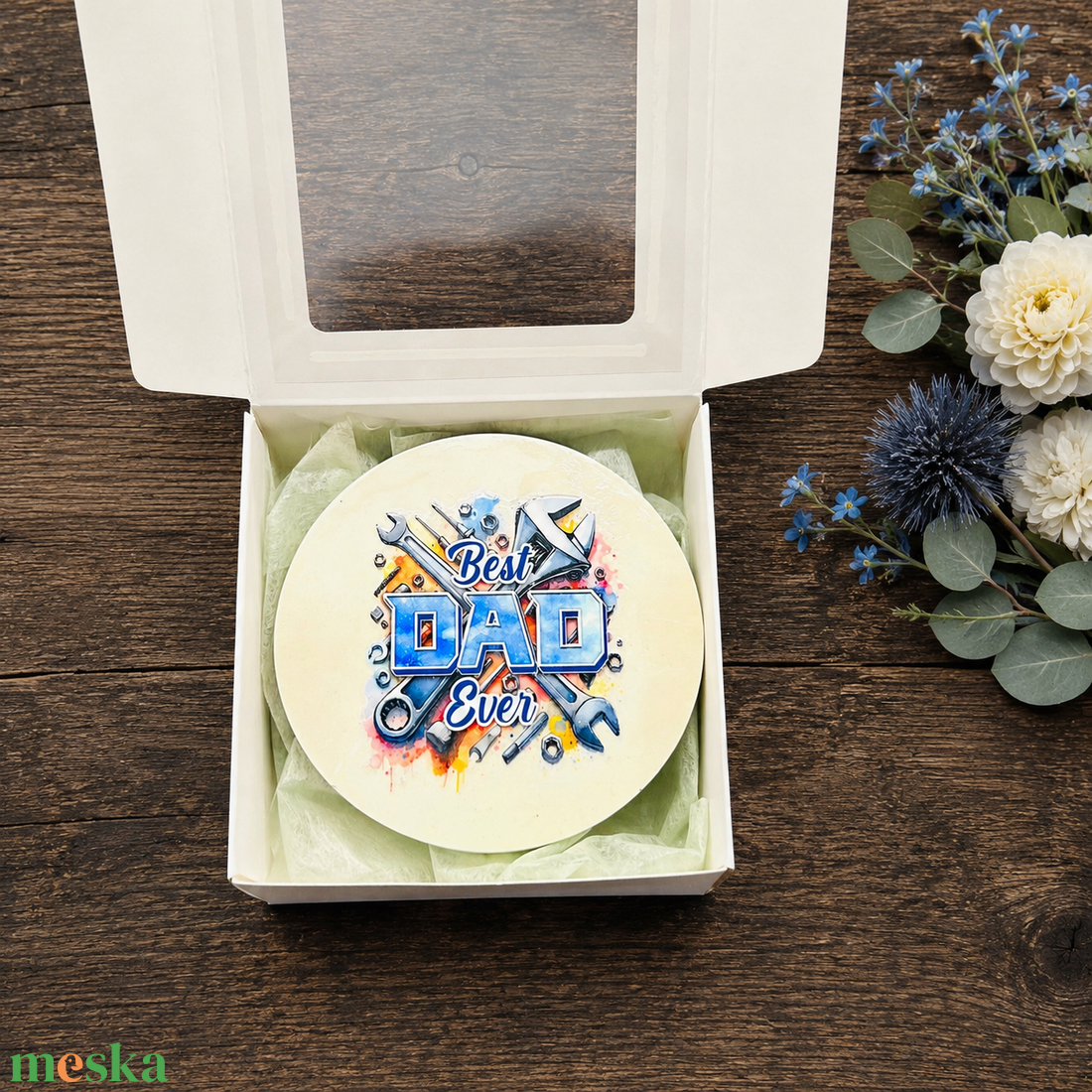 Apák napi kerek hűtőmágnes díszdobozban 9x9 cm � Best Dad Ever ajándék édesapáknak - otthon & életmód - konyhafelszerelés, tálalás - konyhai dekoráció - hűtőmágnes - Meska.hu