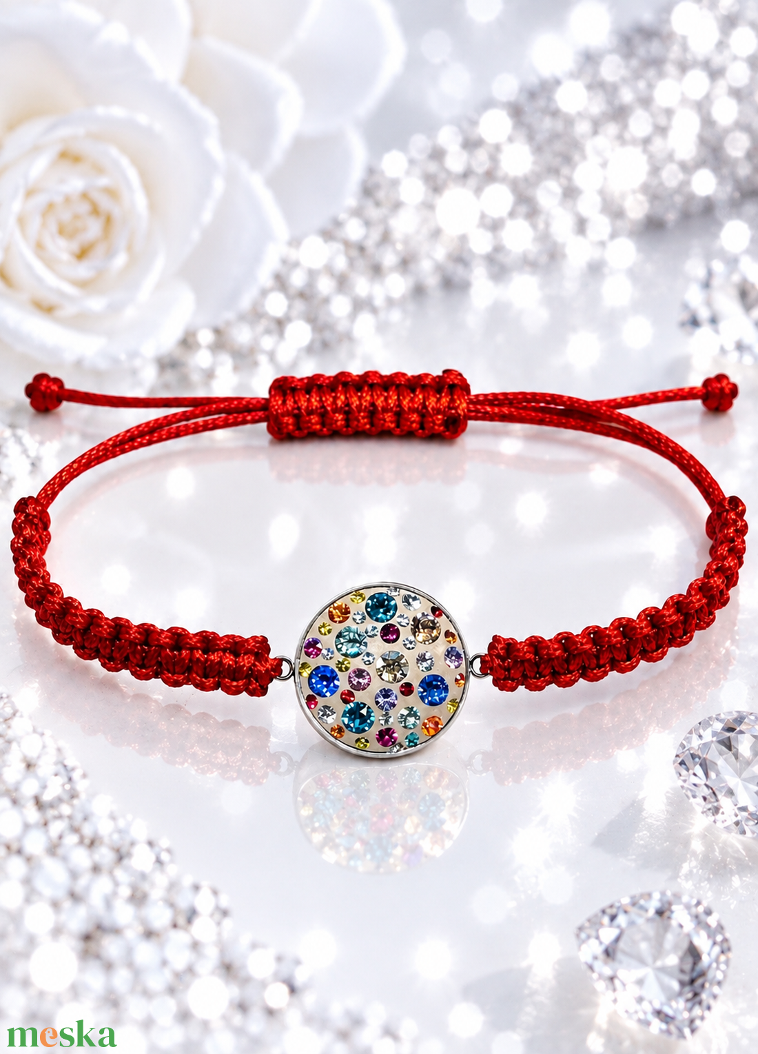 Swarovski /Preciosa kristályos makramé karkötő � állítható, piros - ékszer - karkötő - karkötő medállal - Meska.hu