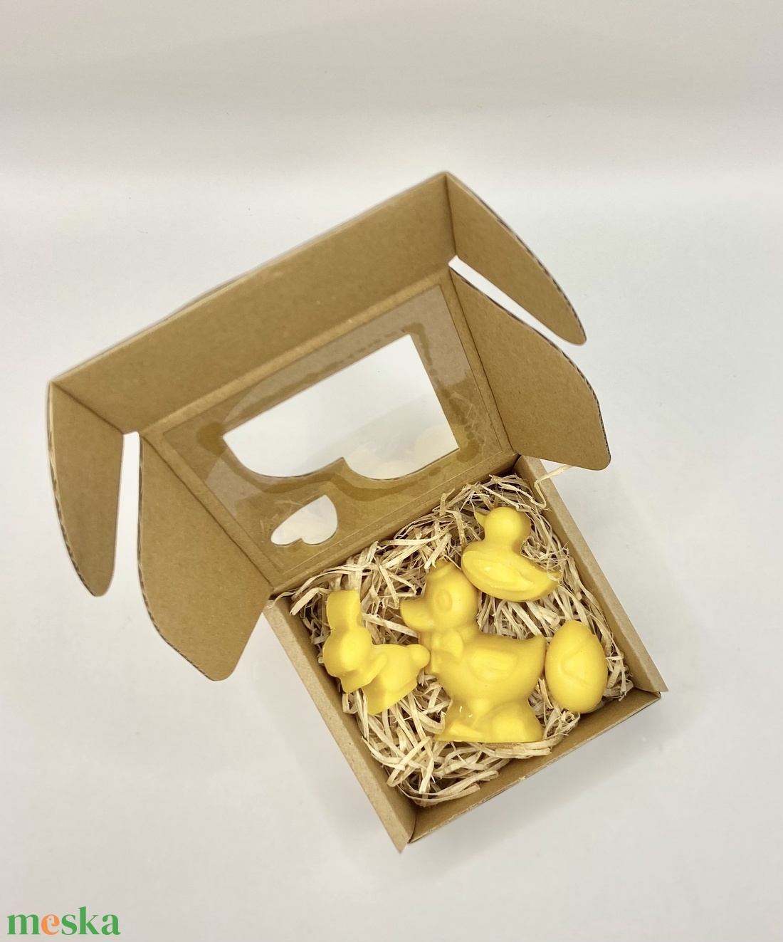 Húsvéti kecsketejes szappankák díszdobozban - szépségápolás - kozmetikai ajándékcsomag - Meska.hu