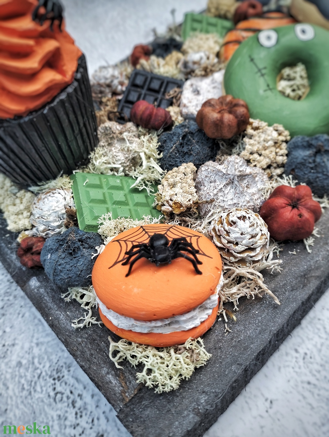 Halloween-i édességes asztaldísz - otthon & életmód - dekoráció - asztal és polc dekoráció - asztaldísz - Meska.hu Halloween-i édességes asztaldísz - otthon & életmód - dekoráció - asztal és polc dekoráció - asztaldísz - Meska.hu
