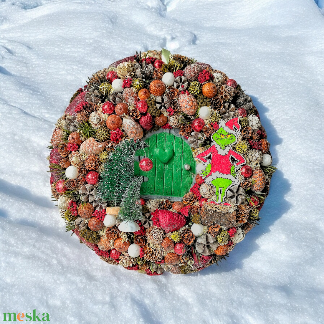 Grinch kopogtat - karácsony - karácsonyi lakásdekoráció - karácsonyi ajtódíszek - Meska.hu Grinch kopogtat - karácsony - karácsonyi lakásdekoráció - karácsonyi ajtódíszek - Meska.hu