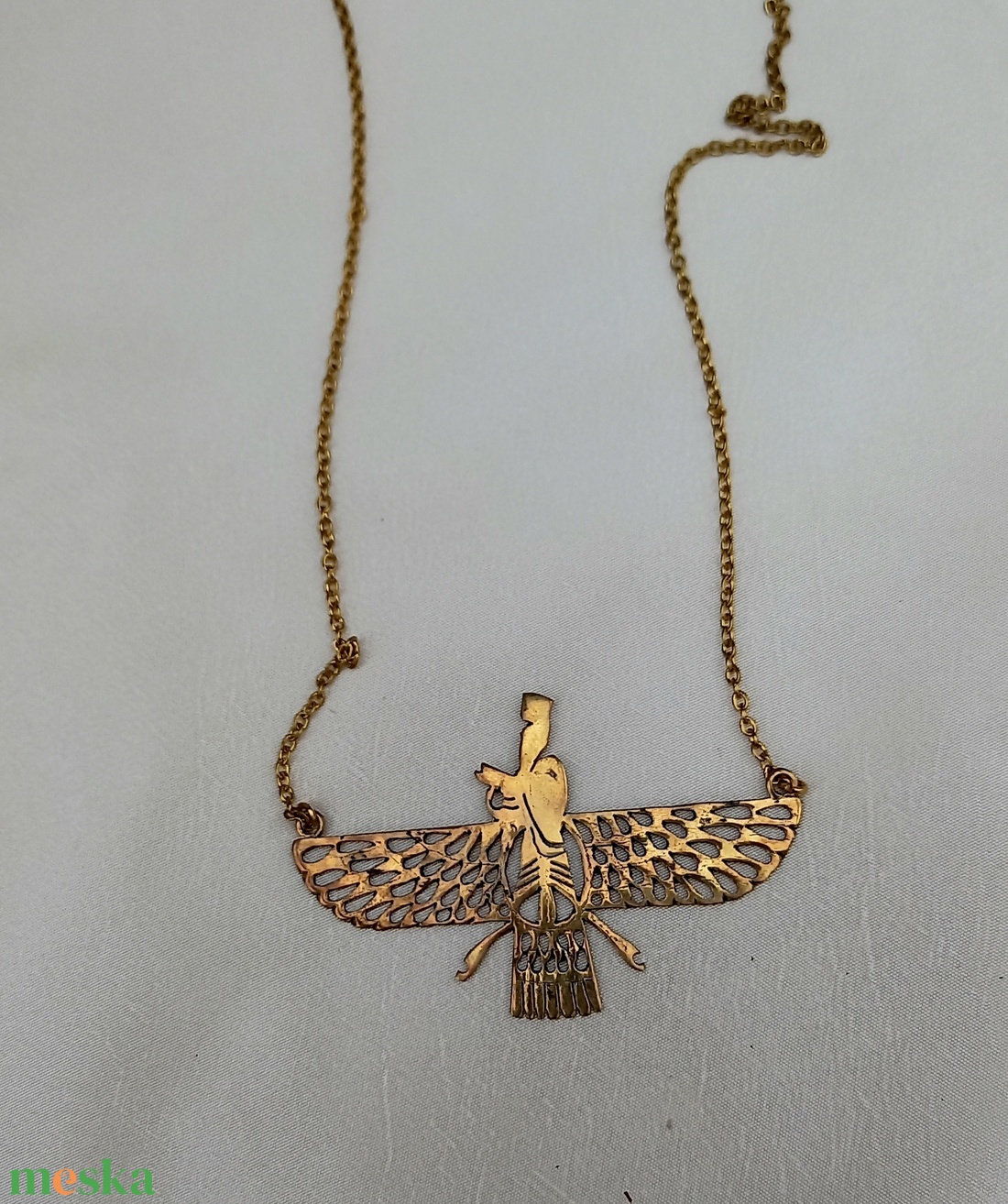Arany Faravahar sárgaréz 14 K arany bevonatos egyedi, kézzel fűrészelt medálos nyaklánc - ékszer - nyaklánc - medálos nyaklánc - Meska.hu