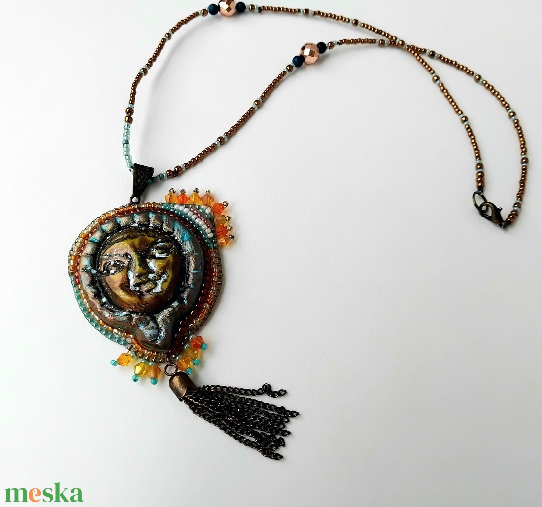 Goranga polymer clay Napmedál gyöngyhímzett medálos nyaklánc - ékszer - nyaklánc - medálos nyaklánc - Meska.hu Goranga polymer clay Napmedál gyöngyhímzett medálos nyaklánc - ékszer - nyaklánc - medálos nyaklánc - Meska.hu