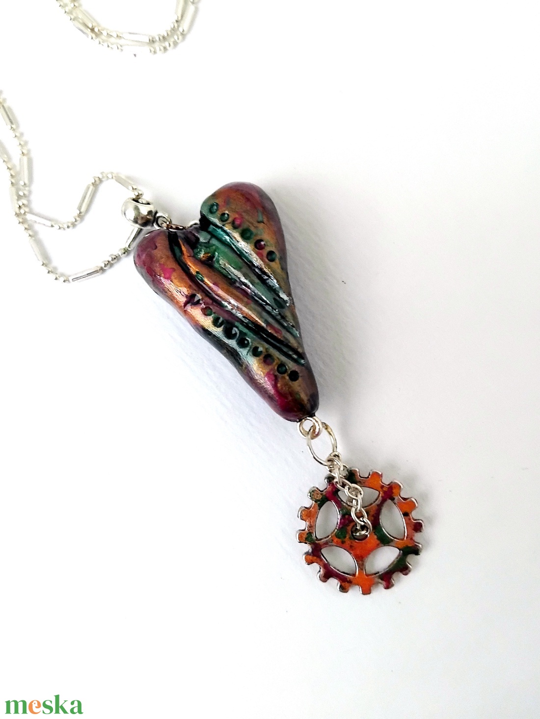 Az idő megy, a szerelem örök Valentin napi szív medál rövid láncon, köszönőkártyával - ékszer - nyaklánc - medálos nyaklánc - Meska.hu