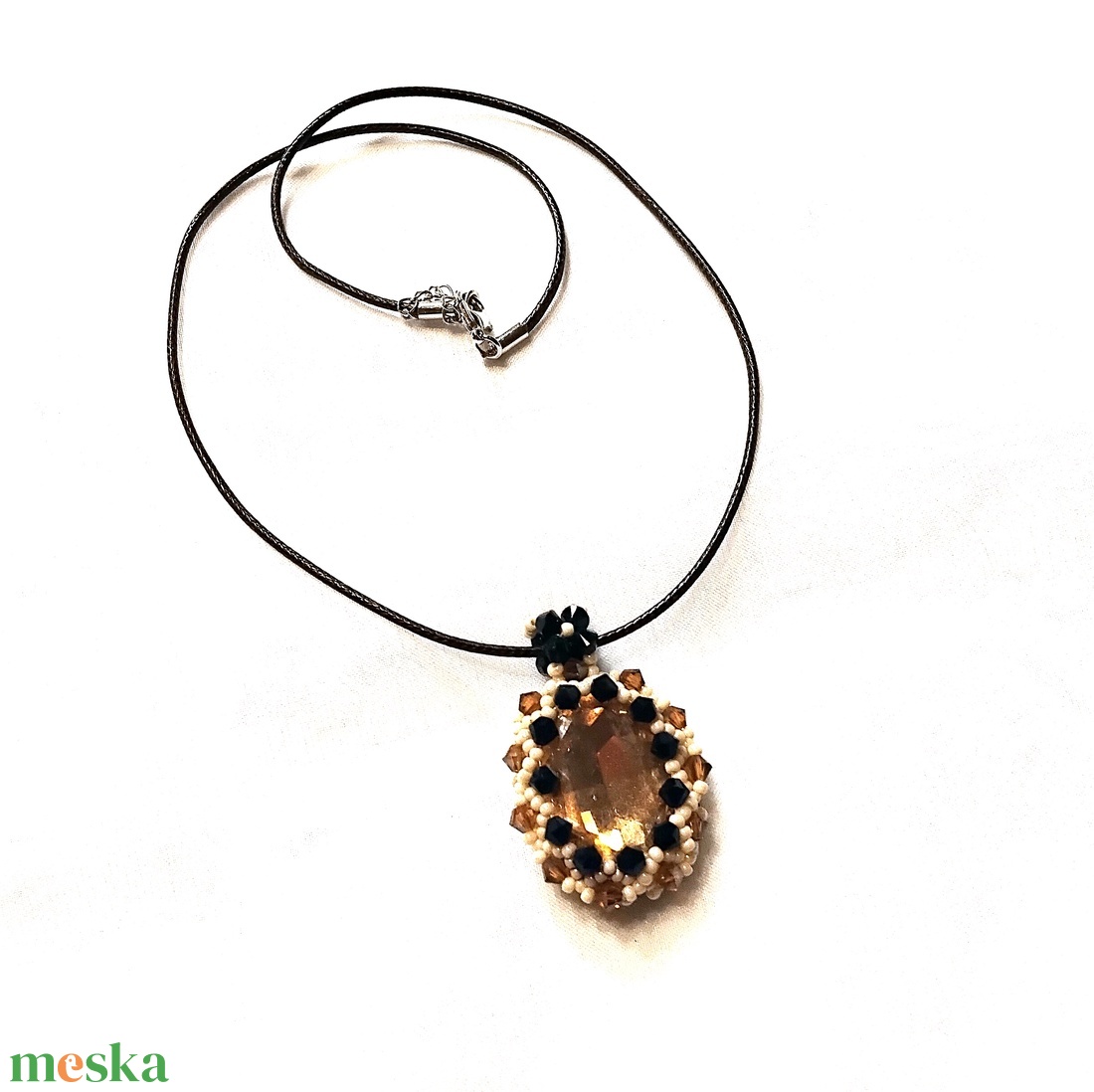 Golden Honeymoon óriás Swarovski baguette medál gyöngybefoglalással - ékszer - nyaklánc - medálos nyaklánc - Meska.hu Golden Honeymoon óriás Swarovski baguette medál gyöngybefoglalással - ékszer - nyaklánc - medálos nyaklánc - Meska.hu