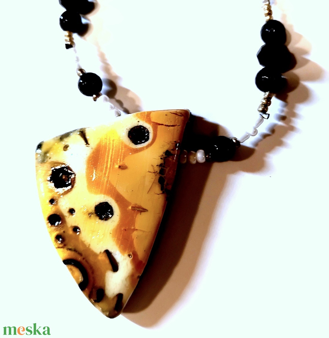 Arany pillanatok mokume gane polymer clay medálgyöngyös nyaklánc ónixgyöngyös láncon - ékszer - nyaklánc - medálos nyaklánc - Meska.hu