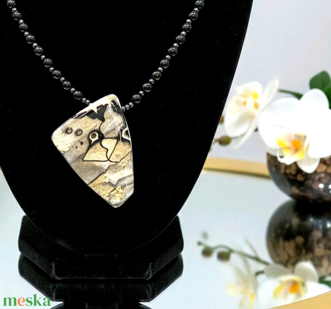 Ezüst pillanatok mokume gane polymer clay medálgyöngyös nyaklánc ónixgyöngyös láncon - ékszer - nyaklánc - medálos nyaklánc - Meska.hu