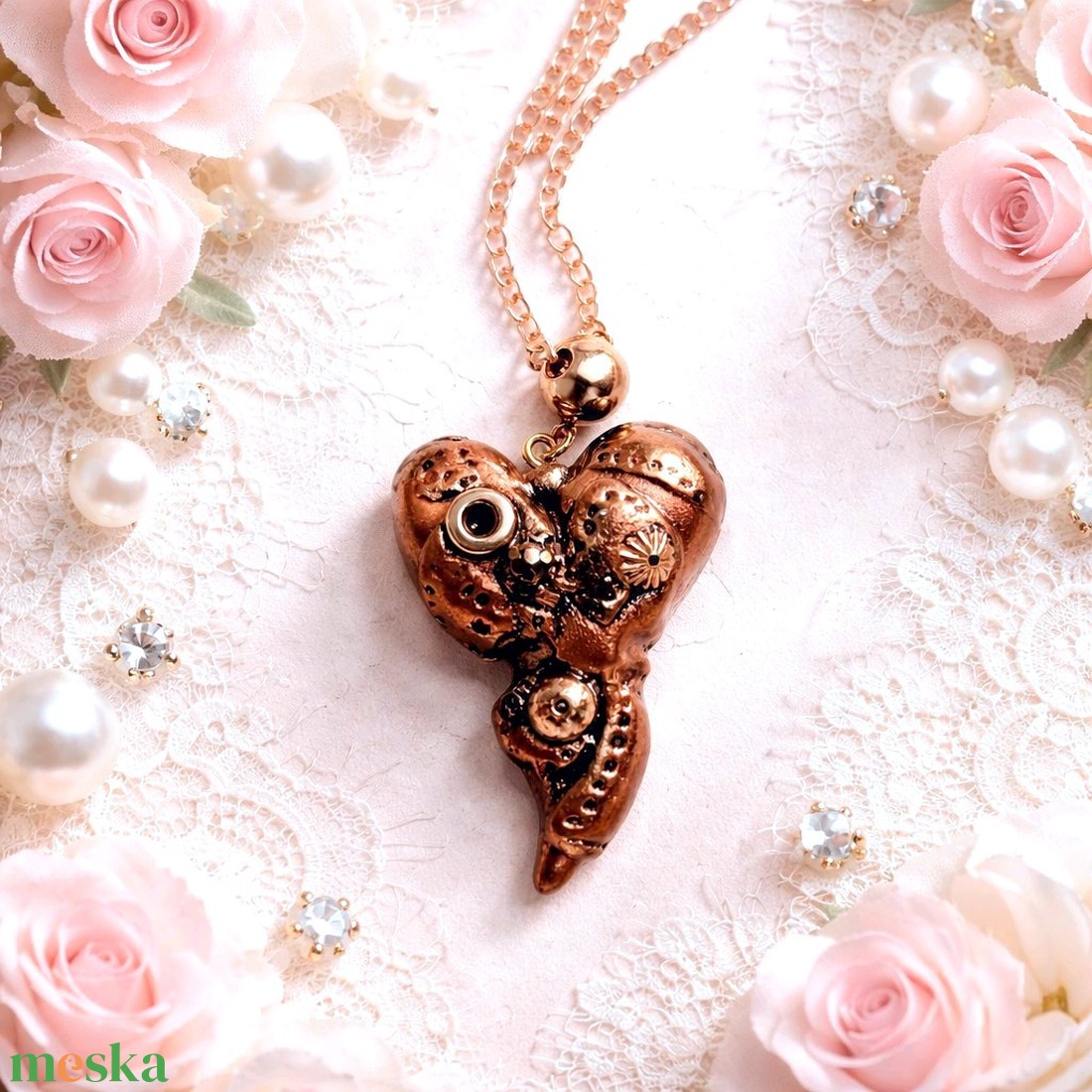 Valentin napi steampunk szív medál rózsaarany medálvezetőn, nemesacél réz színű láncon - ékszer - nyaklánc - medálos nyaklánc - Meska.hu
