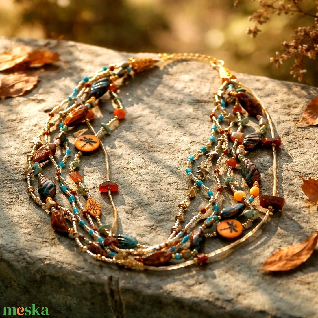 Bohém nyár 1.: A szitakötő tánca, többszálas dizájner nyaklánc, középhosszú viselet, bohém, nyárra - ékszer - nyaklánc - gyöngyös nyaklánc - Meska.hu