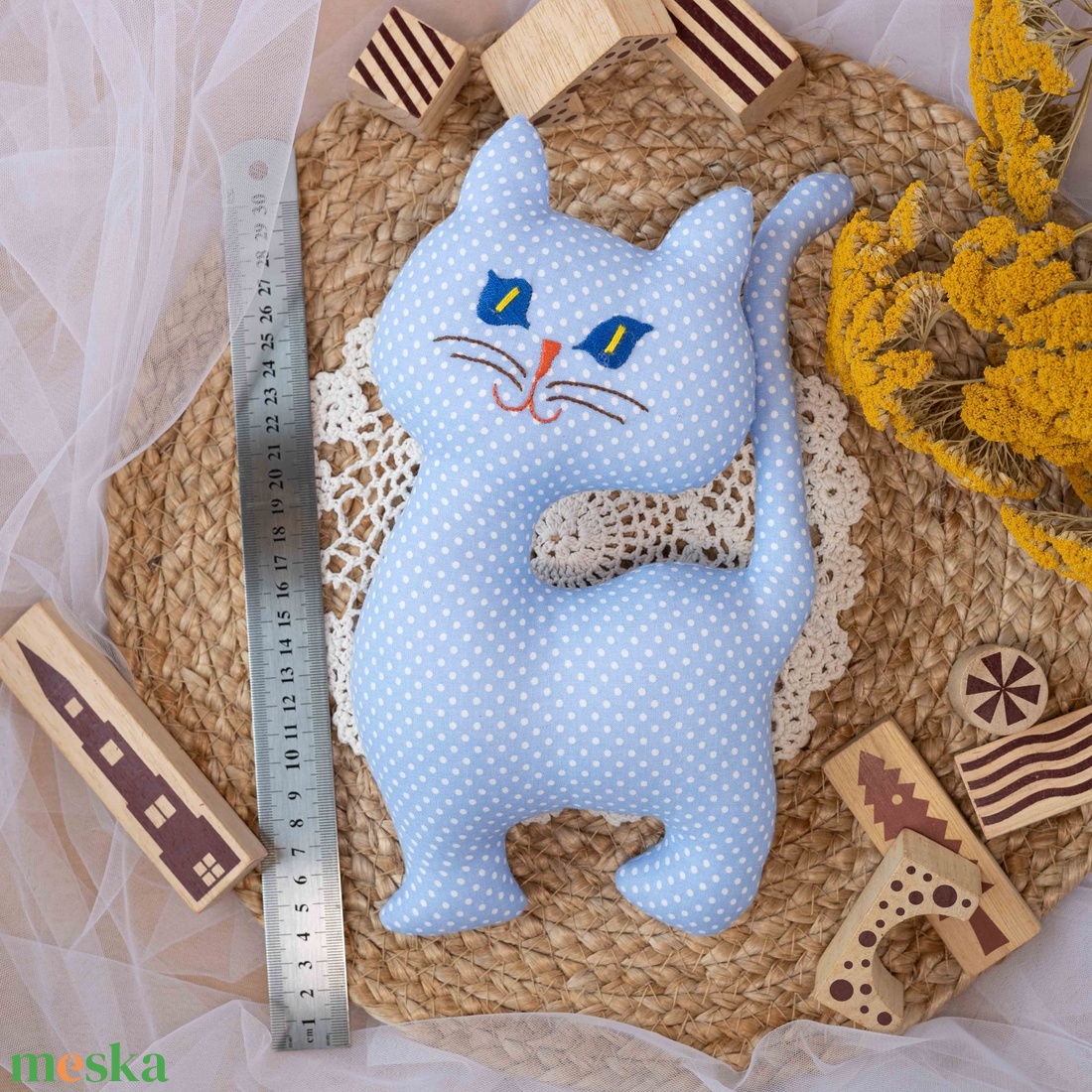 Pöttyös álló textil cica  kézműves puha gyerekjáték és dekoráció, hímzett arccal, 26cm - játék & sport - plüssállat & játékfigura - cica - Meska.hu