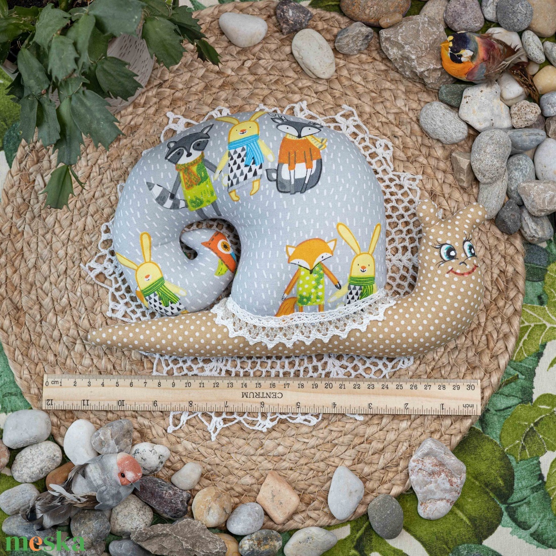 Állat figurás textil csiga  kézműves puha dekoráció és gyerekjáték, festett arccal, 28cm - játék & sport - plüssállat & játékfigura - csiga - Meska.hu