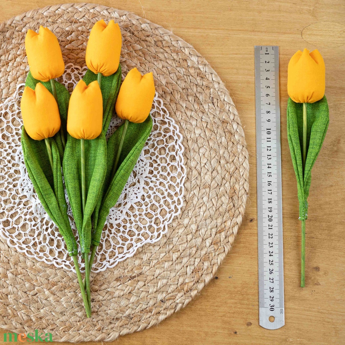 Textil tulipáncsokor  5 szál kézzel készült pamutvászon virág, tartós lakásdekoráció és ajándék - otthon & életmód - dekoráció - virágdísz és tartó - csokor & virágdísz - Meska.hu