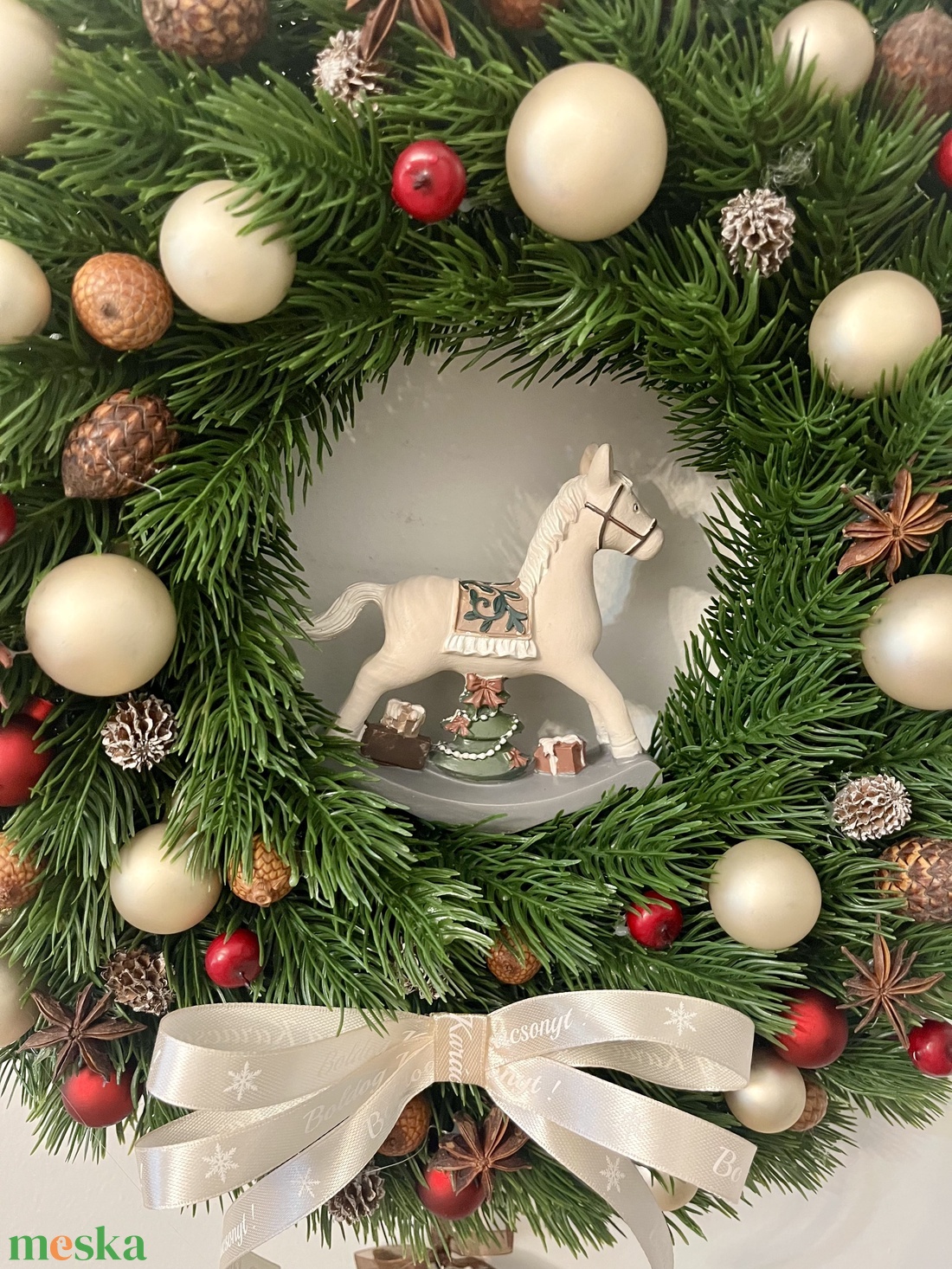 Karácsonyi ajtódísz, kopogtató hintalóval - karácsony - karácsonyi lakásdekoráció - karácsonyi ajtódíszek - Meska.hu