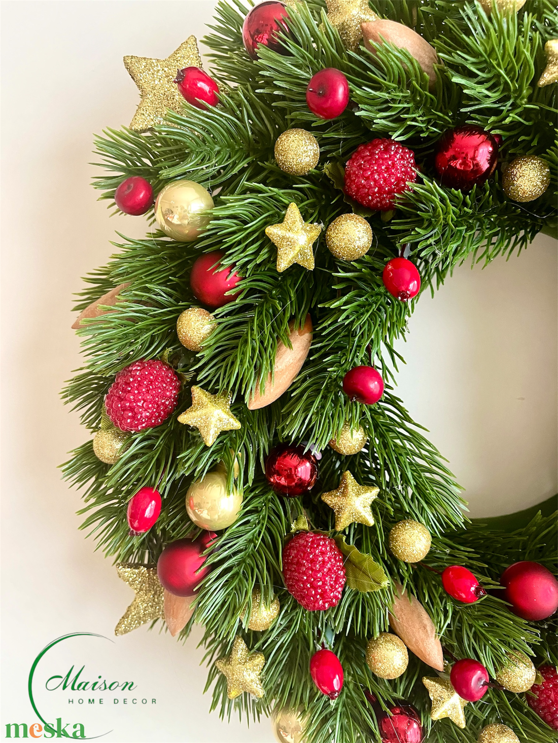 Diótörővel díszített ajtódísz, kopogtató - karácsony - karácsonyi lakásdekoráció - karácsonyi ajtódíszek - Meska.hu