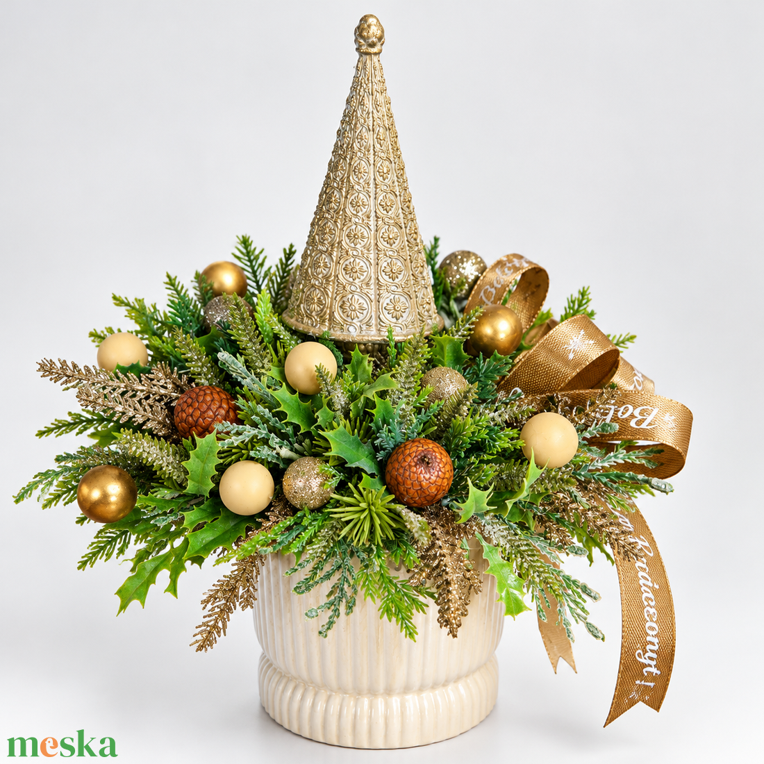 Beige karácsonyi asztaldísz - karácsony - adventi díszek - adventi asztaldísz - Meska.hu