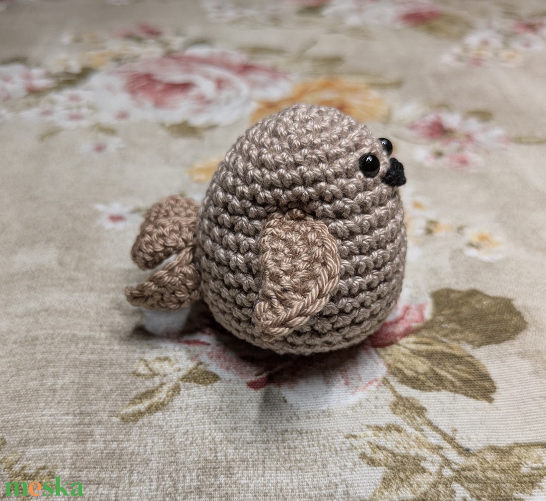 Horgolt amigurumi kisveréb  - játék & sport - plüssállat & játékfigura - madár - Meska.hu