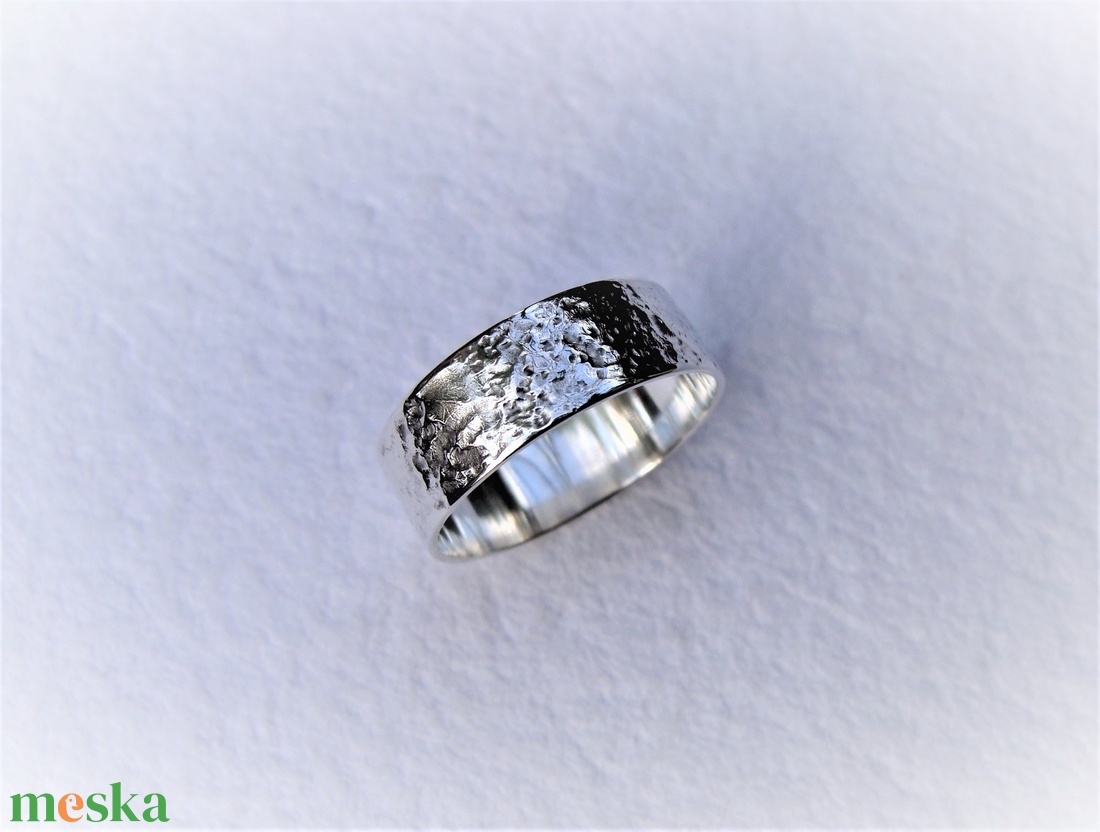 Fantáziamintás ezüst karikagyűrű (52-es) - ékszer - gyűrű - kerek gyűrű - Meska.hu