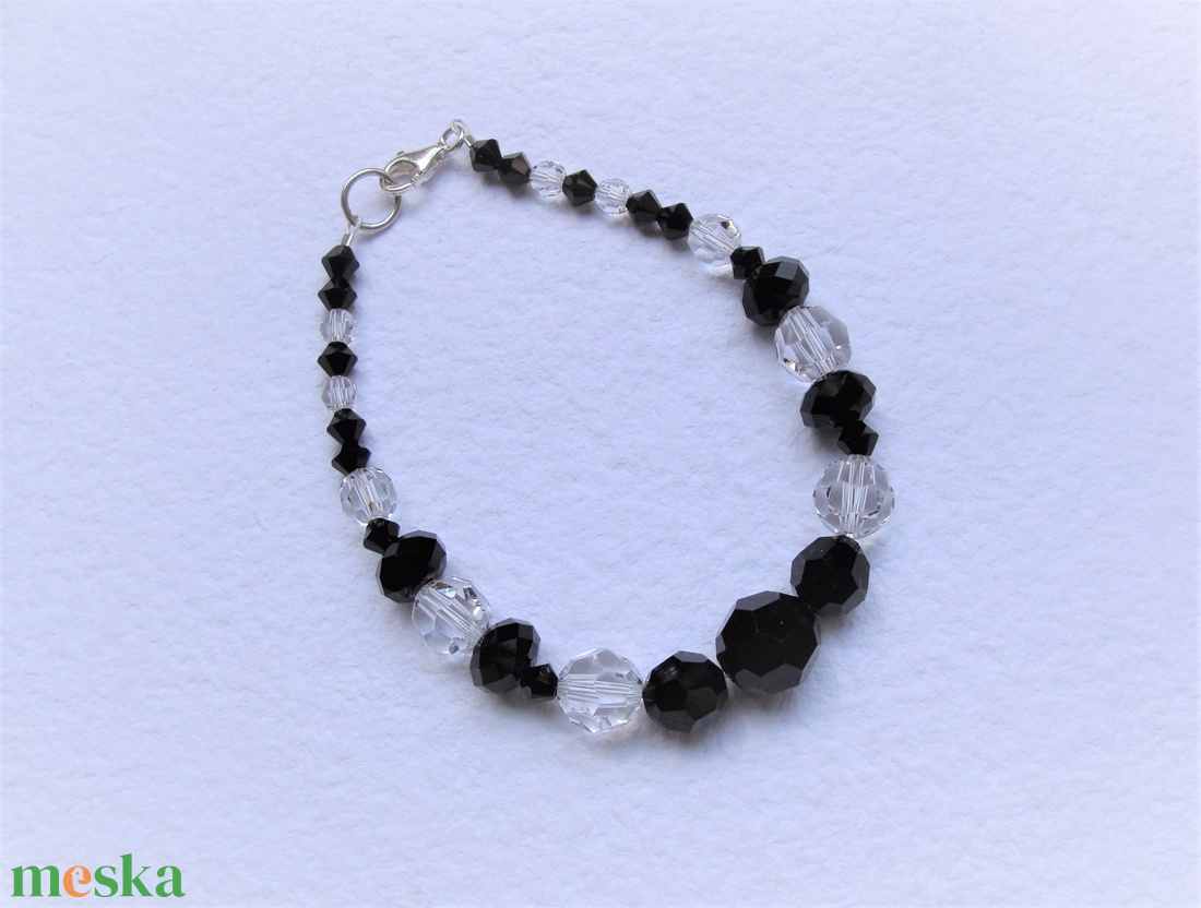 Fekete-fehér swarovski karkötő (10) - ékszer - karkötő - gyöngyös karkötő - Meska.hu Fekete-fehér swarovski karkötő (10) - ékszer - karkötő - gyöngyös karkötő - Meska.hu