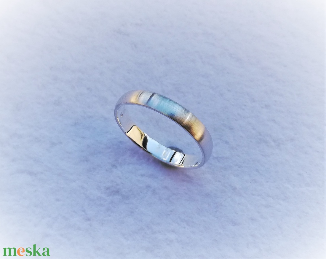 Selyemfényű, domború felületű ezüst karikagyűrű - esküvő - ékszer - karikagyűrű - Meska.hu