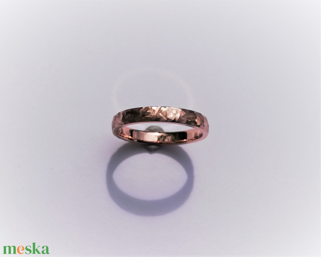 Rosegold, különleges mintájú karikagyűrű (14 K) - esküvő - ékszer - karikagyűrű - Meska.hu Rosegold, különleges mintájú karikagyűrű (14 K) - esküvő - ékszer - karikagyűrű - Meska.hu