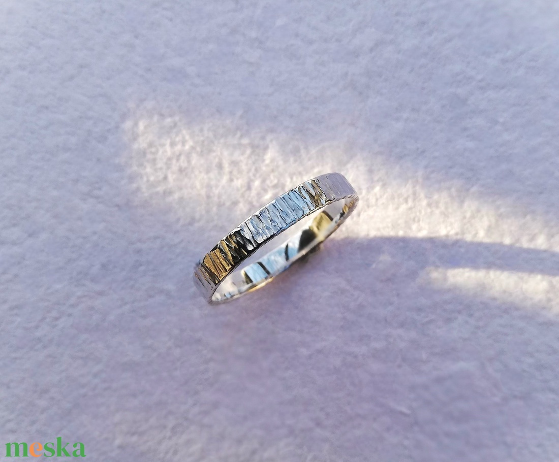 Fakéreg mintájú gyűrű - 4 mm széles - ékszer - gyűrű - kerek gyűrű - Meska.hu Fakéreg mintájú gyűrű - 4 mm széles - ékszer - gyűrű - kerek gyűrű - Meska.hu