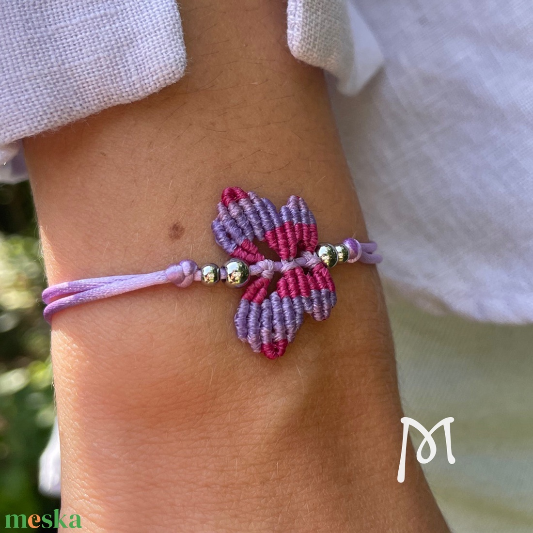 Lila-pink makramé lepke karkötő - ékszer - karkötő - fonott karkötő - Meska.hu Lila-pink makramé lepke karkötő - ékszer - karkötő - fonott karkötő - Meska.hu