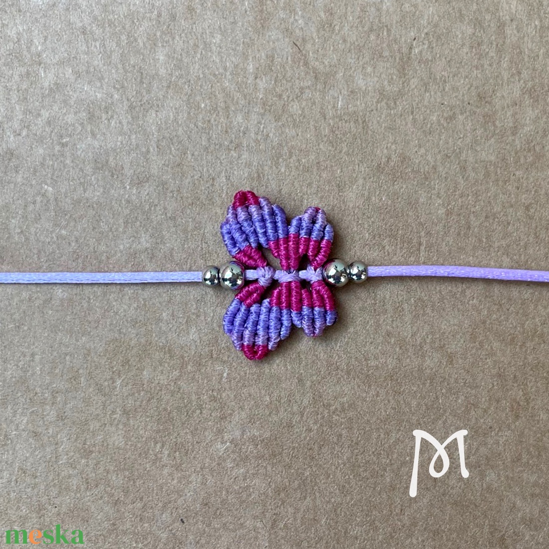 Lila-pink makramé lepke karkötő - ékszer - karkötő - fonott karkötő - Meska.hu Lila-pink makramé lepke karkötő - ékszer - karkötő - fonott karkötő - Meska.hu