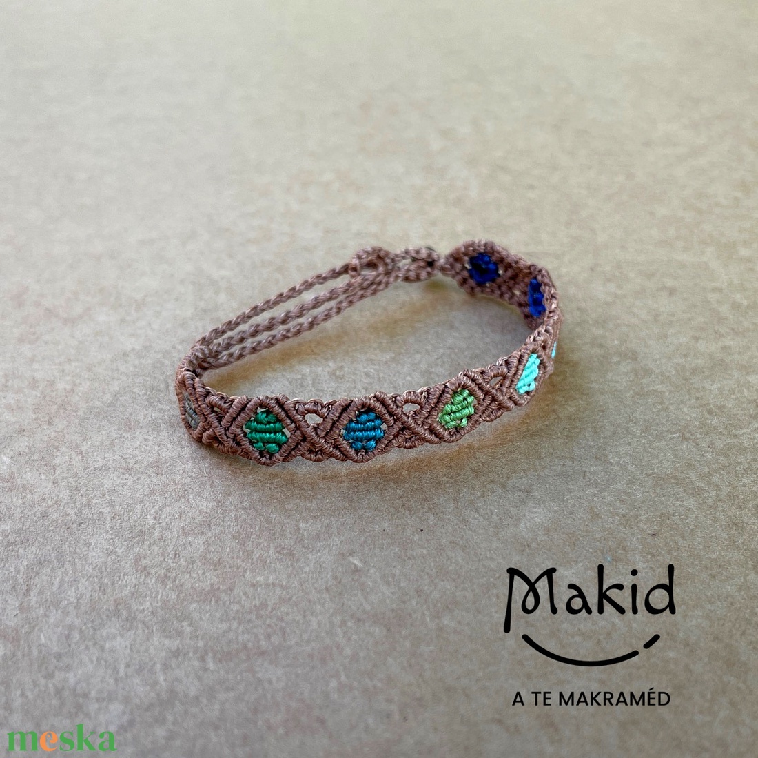 Calypso kék makramé karkötő - ékszer - karkötő - karkötő medállal - Meska.hu Calypso kék makramé karkötő - ékszer - karkötő - karkötő medállal - Meska.hu