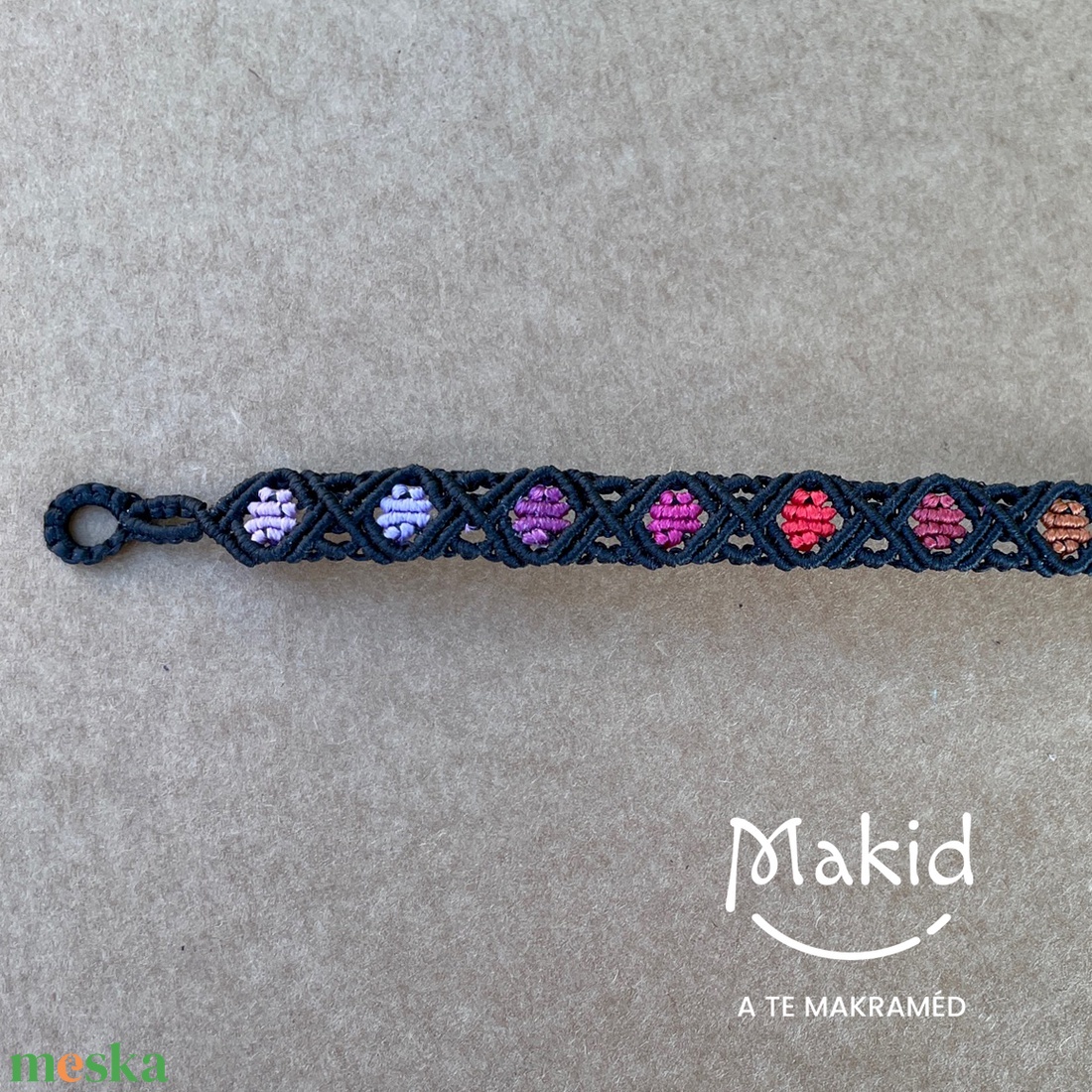 Calypso fekete makramé karkötő - ékszer - karkötő - karkötő medállal - Meska.hu Calypso fekete makramé karkötő - ékszer - karkötő - karkötő medállal - Meska.hu
