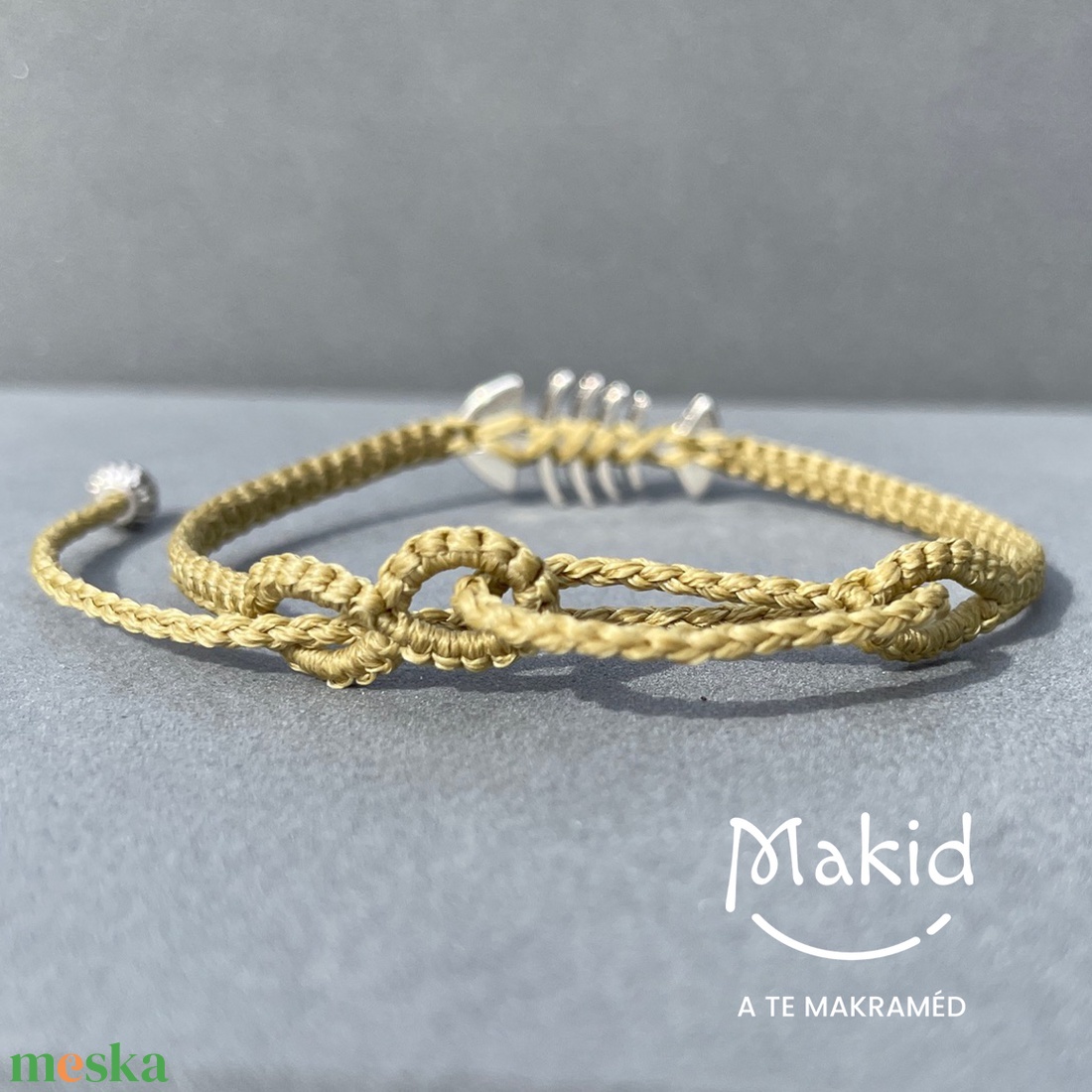 Fishbone zöld mikromakramé karkötő - ékszer - karkötő - karkötő medállal - Meska.hu Fishbone zöld mikromakramé karkötő - ékszer - karkötő - karkötő medállal - Meska.hu