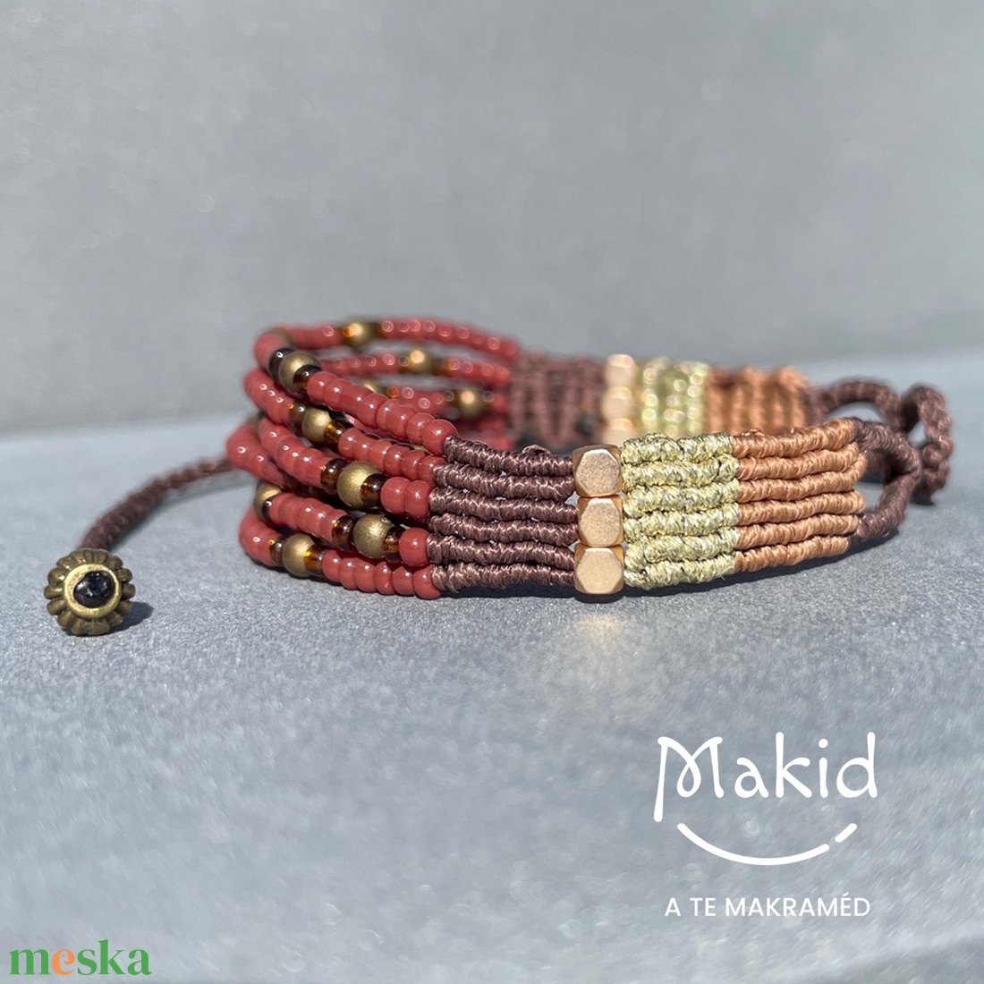 Gloria barna mikromakramé karkötő - ékszer - karkötő - karkötő medállal - Meska.hu