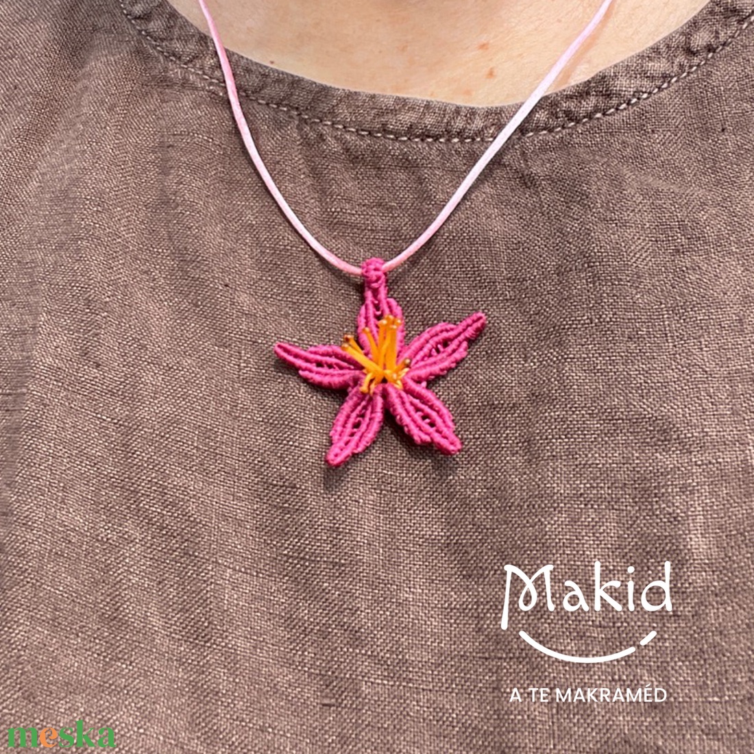Liliom pink mikromakramé medál - ékszer - nyaklánc - medál - Meska.hu Liliom pink mikromakramé medál - ékszer - nyaklánc - medál - Meska.hu