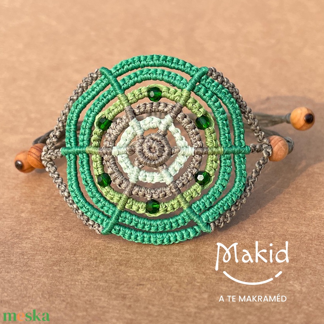 Bohém mandala makramé karkötő - ékszer - karkötő - karkötő medállal - Meska.hu