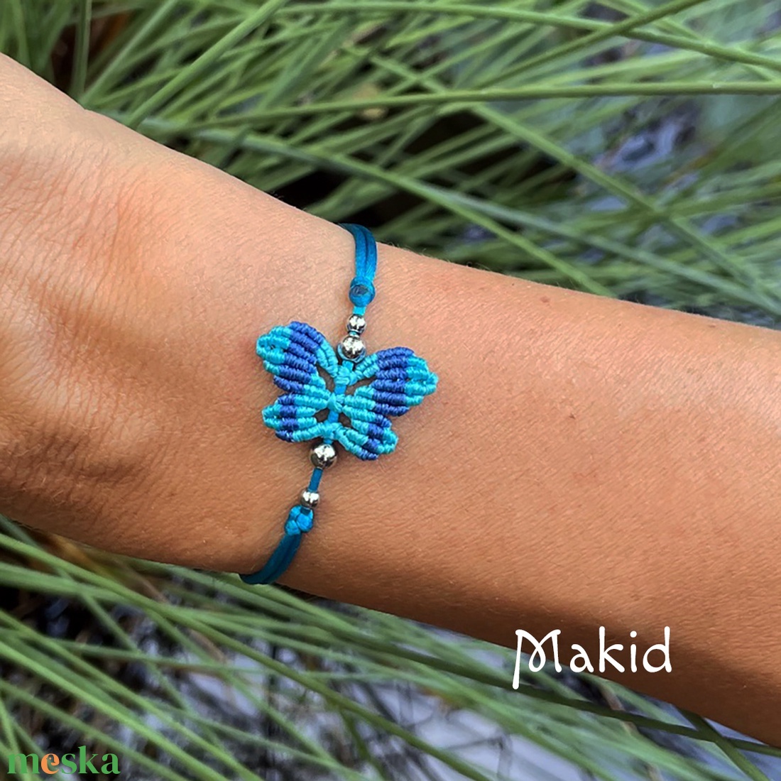 Kék makramé lepke karkötő - ékszer - karkötő - fonott karkötő - Meska.hu