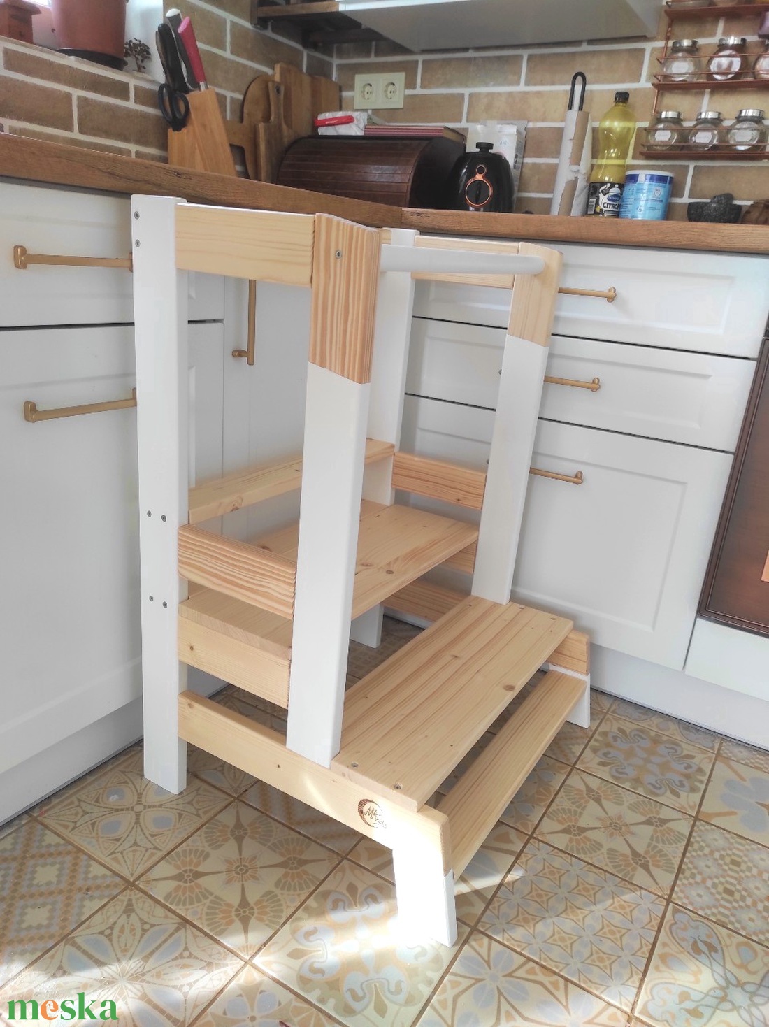 Testvérfellépő - baba - mama - konyhai fellépő - Meska.hu