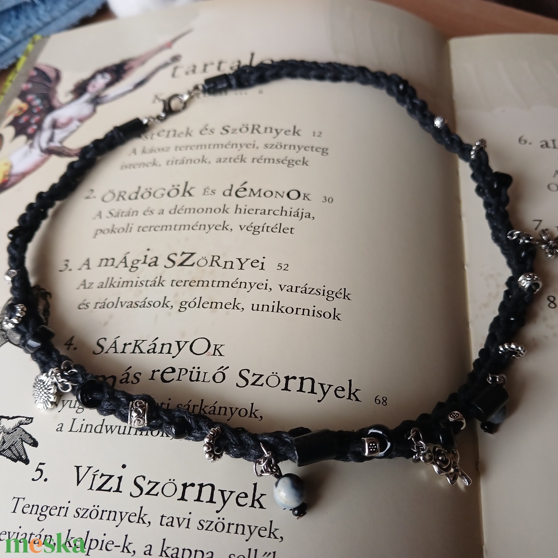 Wednesday nyaklánc - ékszer - nyaklánc - gyöngyös nyaklánc - Meska.hu