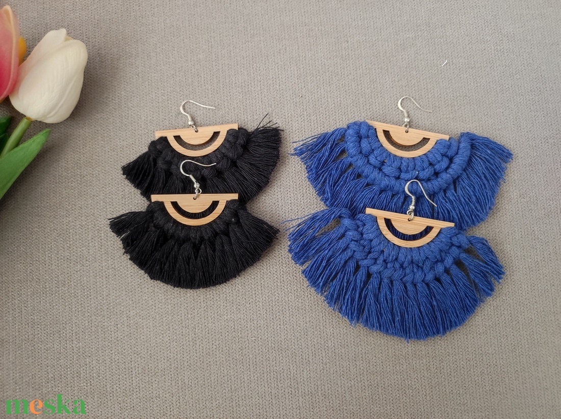 Makramé félkör fülbevaló - ékszer - fülbevaló - lógó fülbevaló - Meska.hu