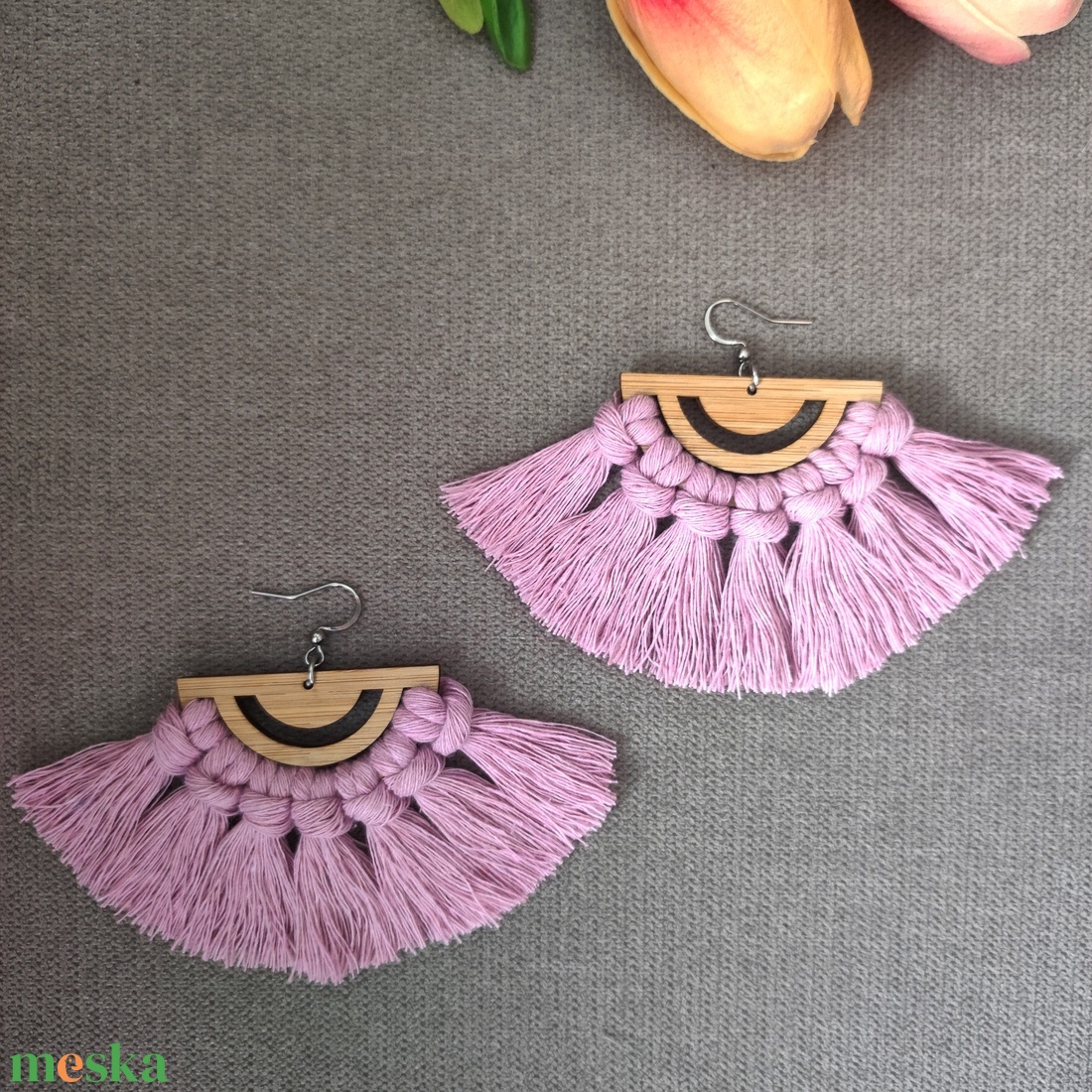 Makramé félkör fülbevaló - ékszer - fülbevaló - lógó fülbevaló - Meska.hu