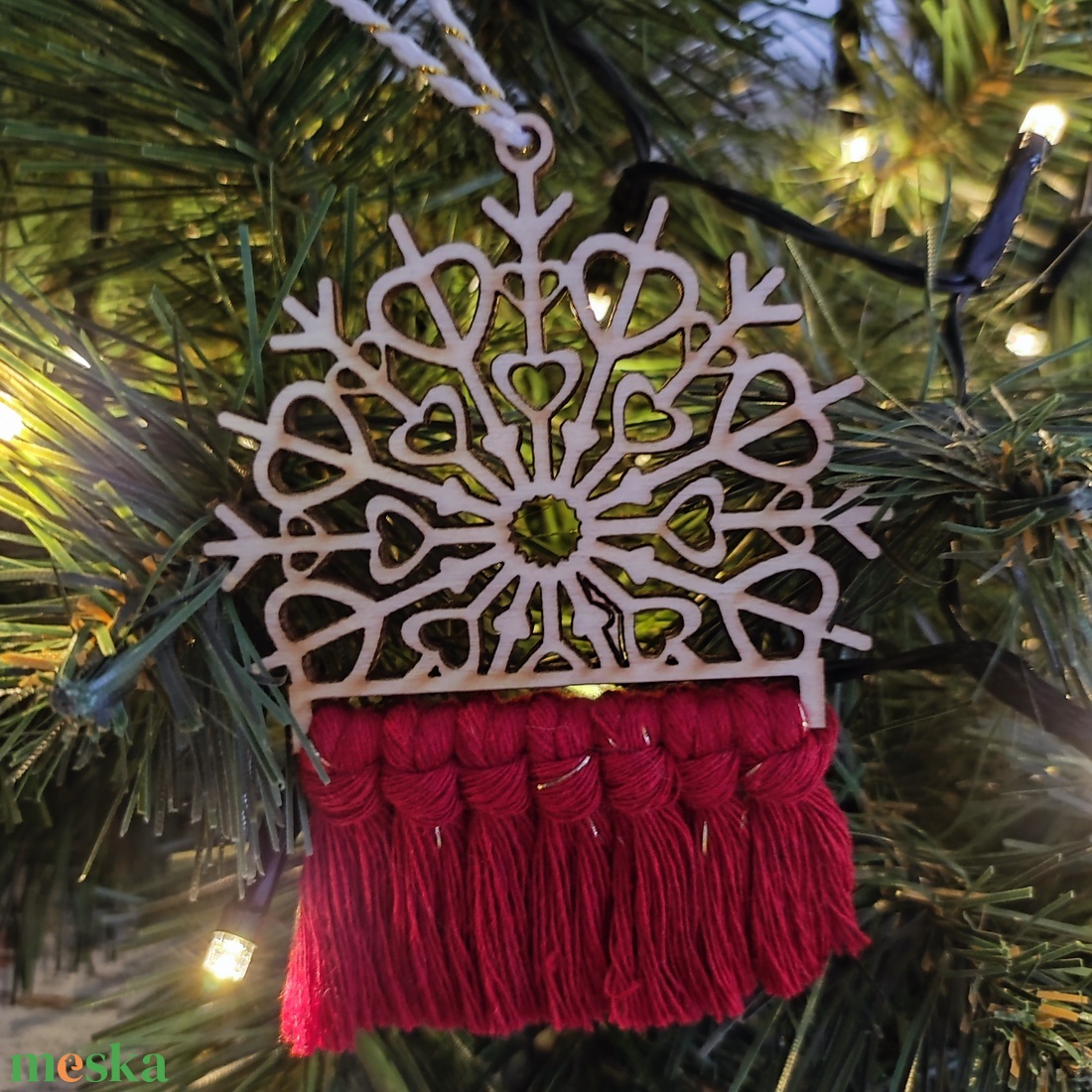 Makramé karácsonyfadísz különleges - karácsony - karácsonyi lakásdekoráció - karácsonyfadíszek - Meska.hu