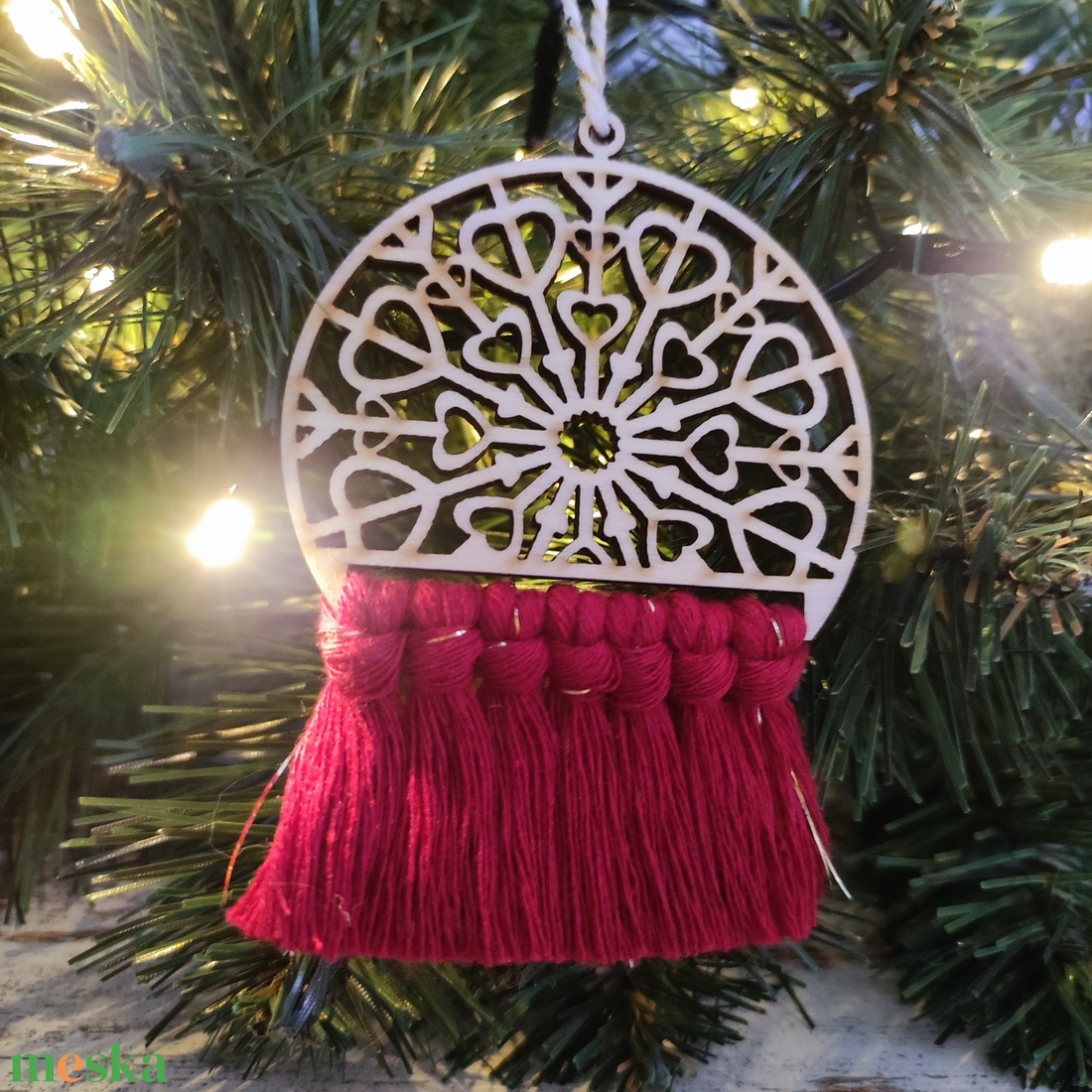 Makramé karácsonyfadísz különleges - karácsony - karácsonyi lakásdekoráció - karácsonyfadíszek - Meska.hu