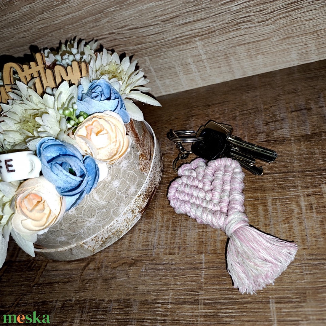 Makramé szív kulcstartó - táska & tok - kulcstartó & táskadísz - kulcstartó - Meska.hu