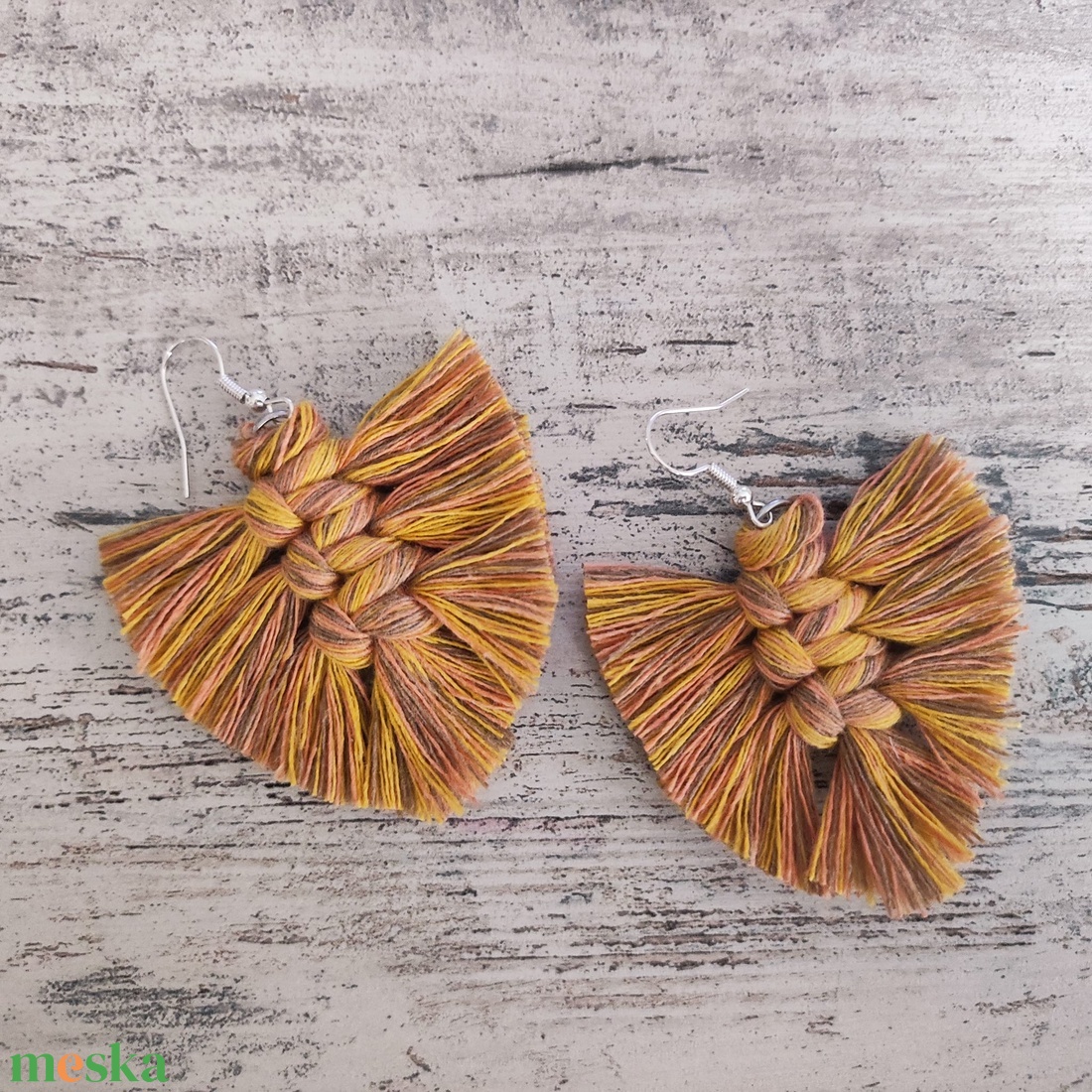 Makramé levél fülbevaló - ékszer - fülbevaló - lógó fülbevaló - Meska.hu