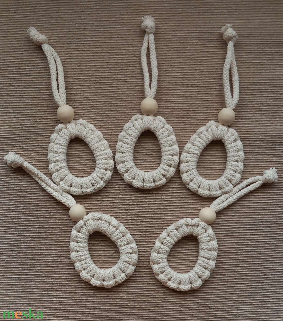 Makramé tojás dísz fa alapra - ünnepi díszek, dekorációk - húsvéti díszek és dekorációk - húsvéti tojásfadíszek - Meska.hu